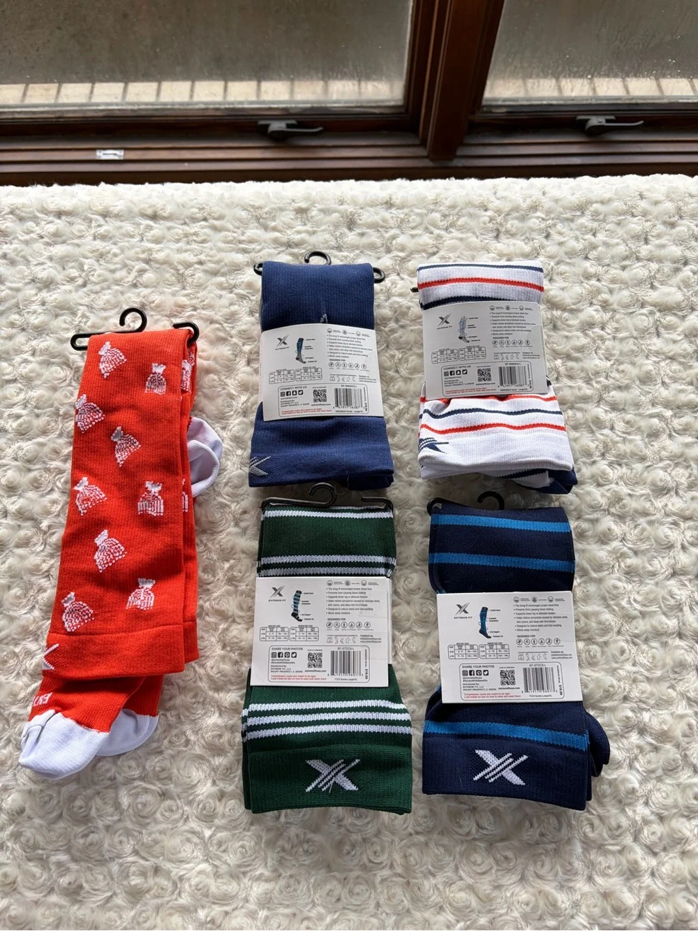 New Set of 5 Pairs of Compression Socks Size Large/XL